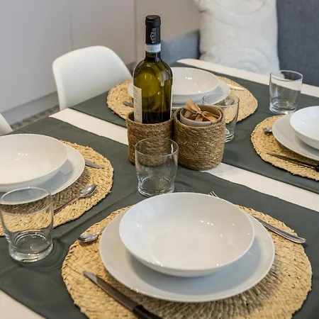 Bilocale Comodo E By Host Hero *