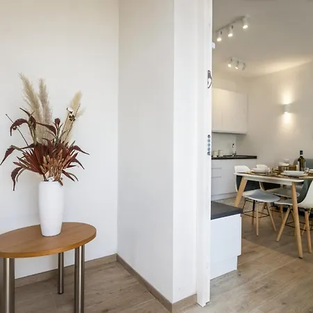 Appartement Bilocale Comodo E By Host Hero