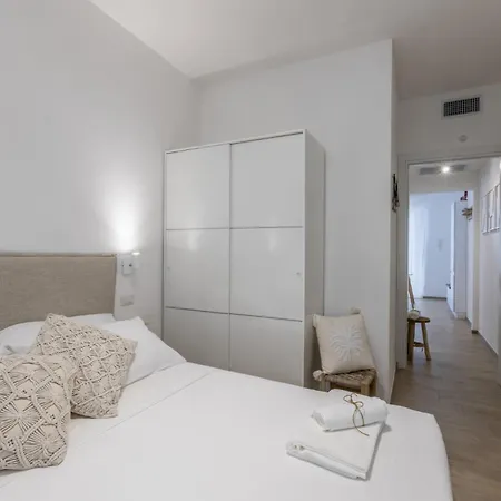 Bilocale Comodo E By Host Hero *